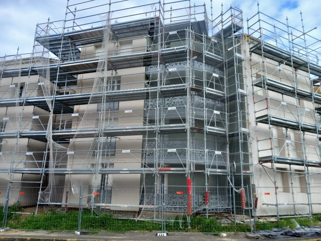 Chantier d'échafaudage Structura Services